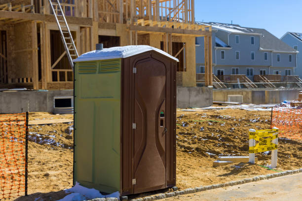 Best Porta potty rental near me  in Auburn, MI